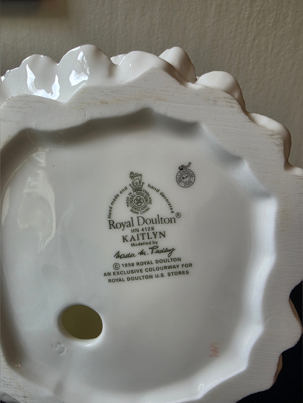 Royal Doulton Kaitlyn HN 4128 - Picture 3 of 3